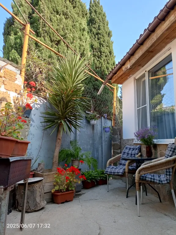 Коттедж Семейный тихий отдых — аренда посуточно в Алушта