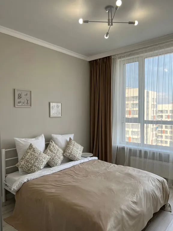 Уютная евродвушка с прекрасным видом из окна