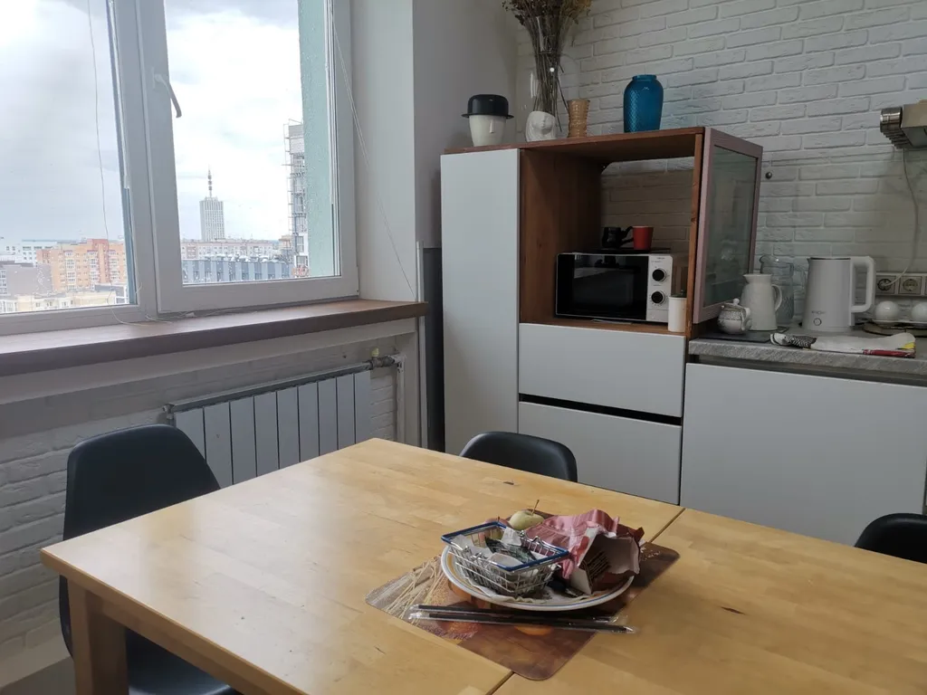 Видовая двухкомнатная квартира в центре города