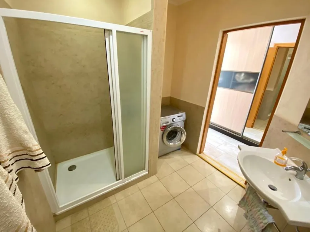 Квартира-студия с видом на море, парк Чаир и гору Ай-Петри