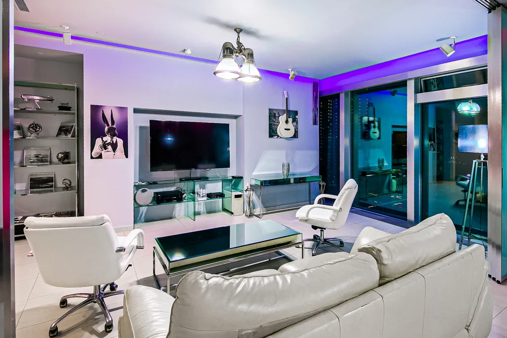 Угловой апартамент Город столиц