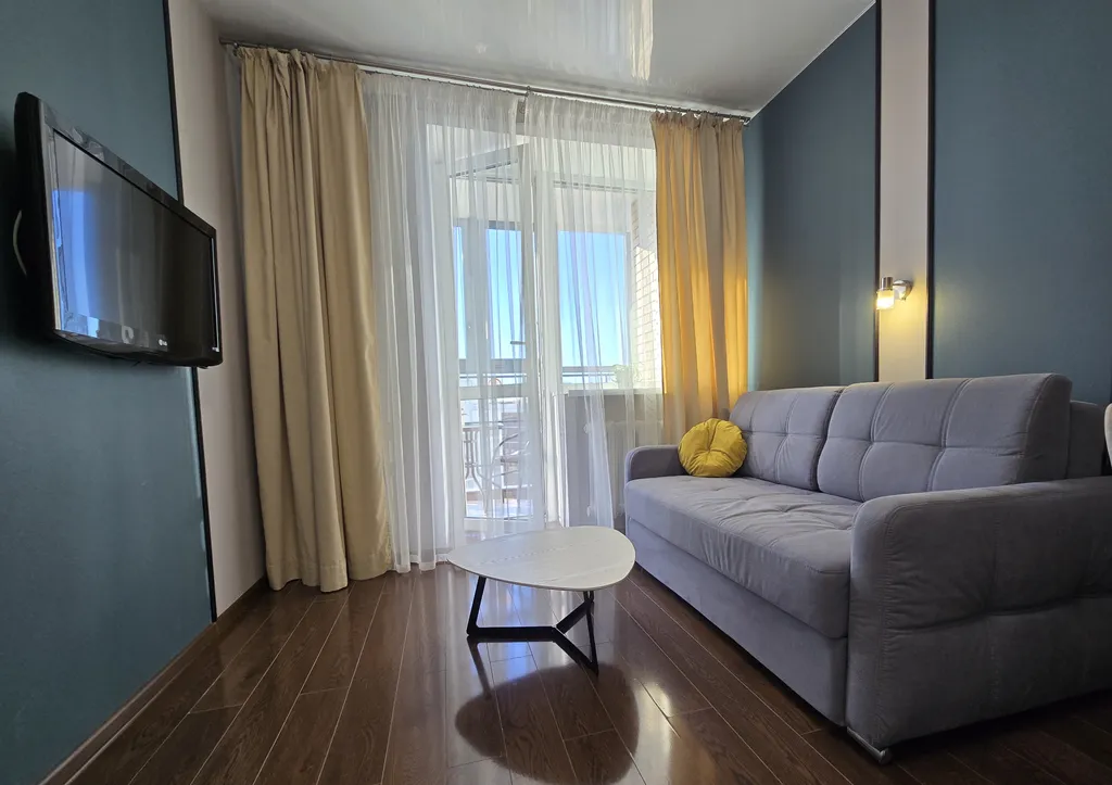 Евродвушка рядом с МТЛ Ареной, панорамный вид на Волгу