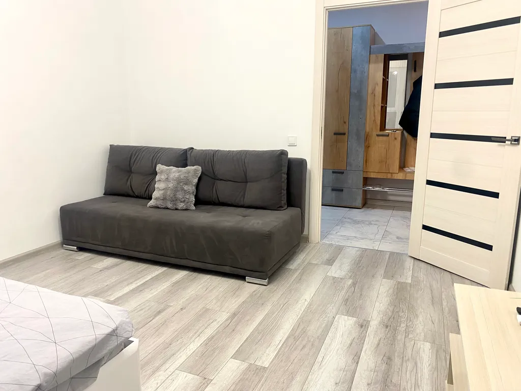 Панорамный огромный 2-х комнатный номер в новом ЖК, парковка