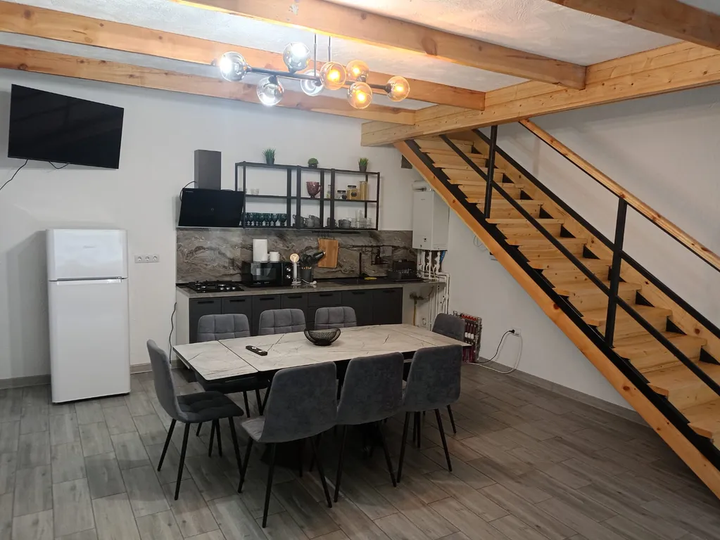 Уютный дом в лесу 1