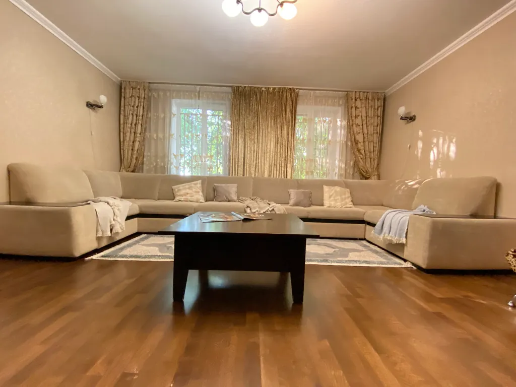 Большая квартира для большой компании