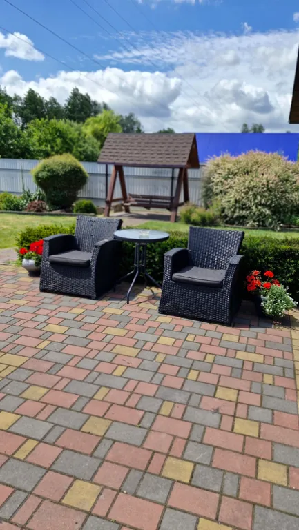 Дом с баней и парковкой