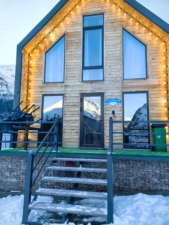 Коттедж Уютный Barn House у Эльбруса с шикарным видом на Великие Горы Кавказа — аренда посуточно в Тегенекли