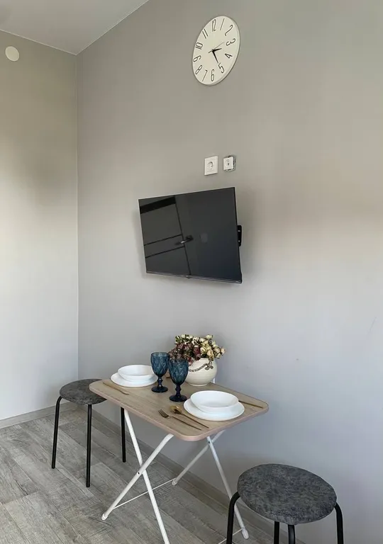 В центре приморского городка