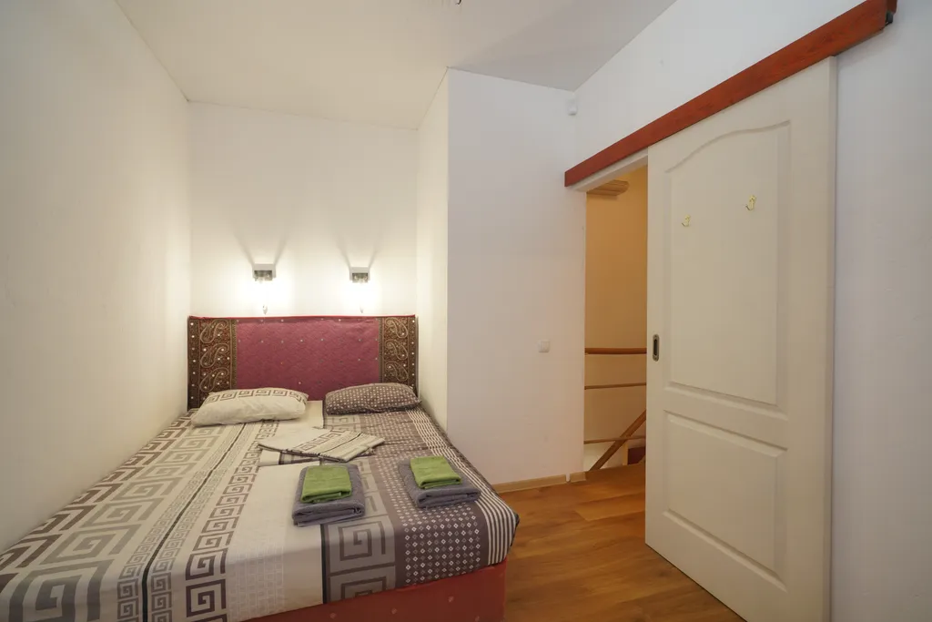 Двухэтажный номер на берегу залива Донузлав