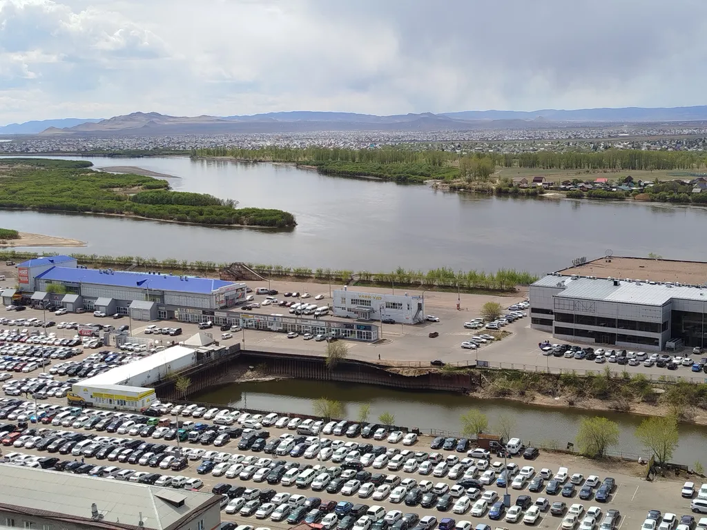 Красивая студия в центре города на 3 места, рядом с Площадью Советов.