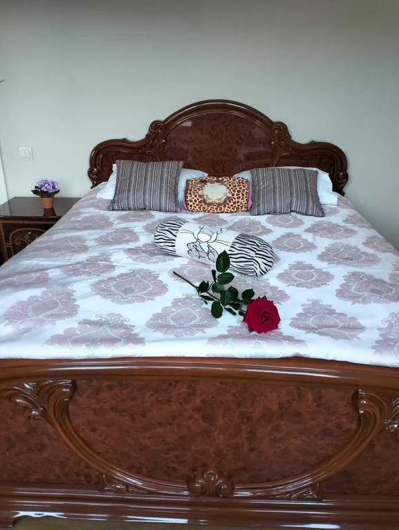 Уютный дом с цветами, видом на горы, мангалом