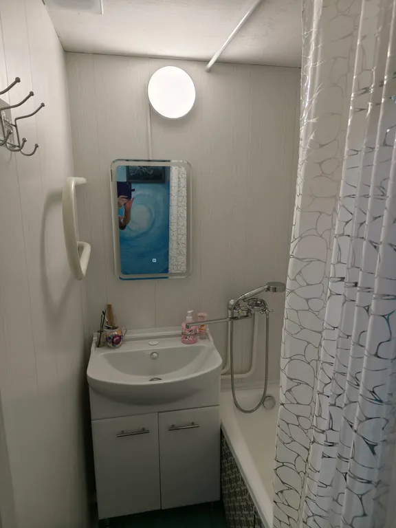 2-комнатная квартира чистая и просторная после ремонта