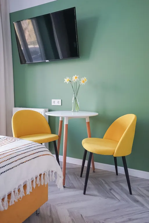 Квартира Квартира Яркая студия с террасой Изумруд у парка в центре города — Калининград