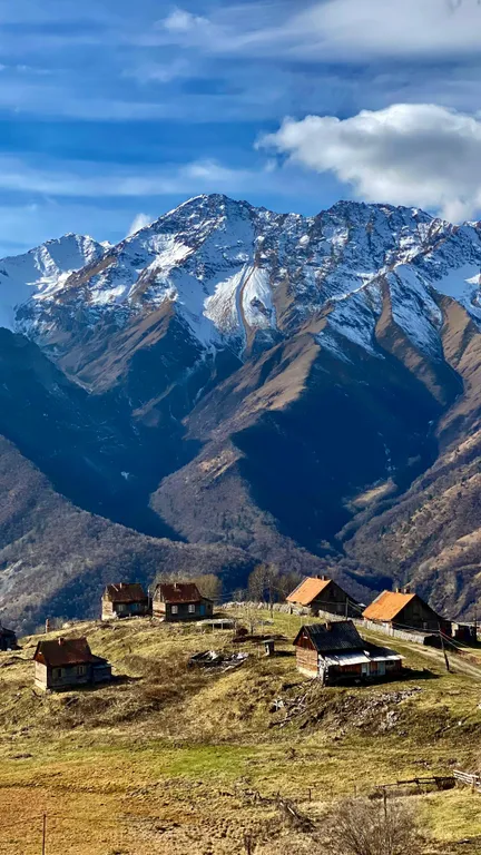 Уютный домик в горах