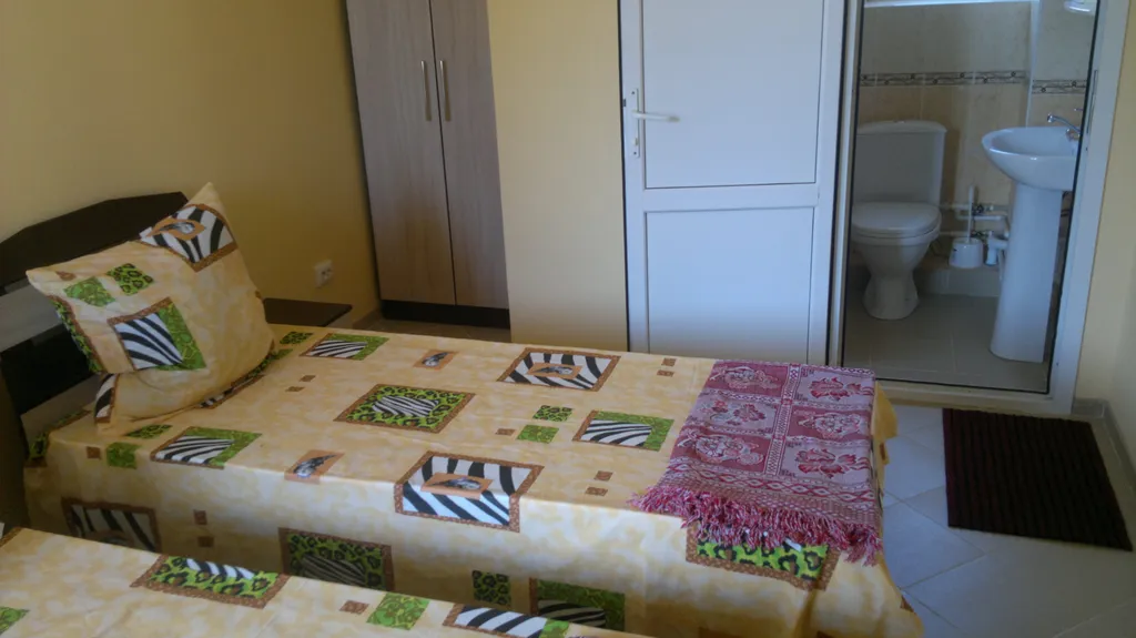 Двухместная, уютная комната с отдельным входом