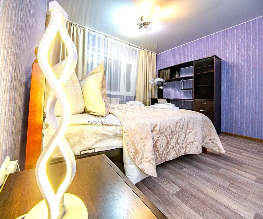 Квартира в центре с бесконтактным заездом и кофемашиной — аренда посуточно в Новый Уренгой