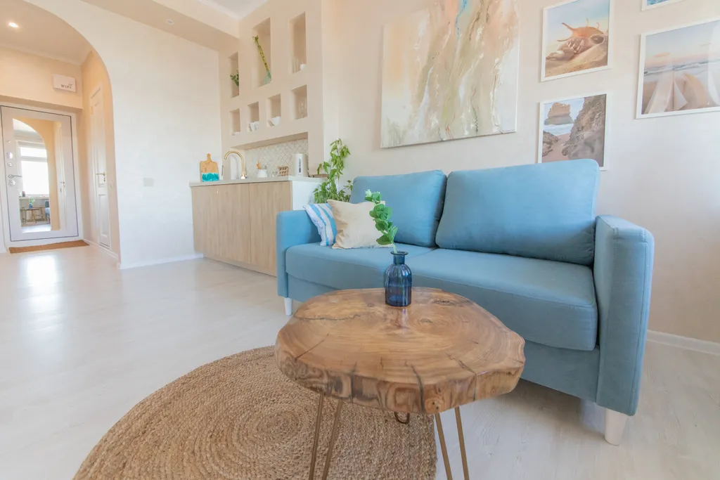 Студия с видом на Волгу в центре