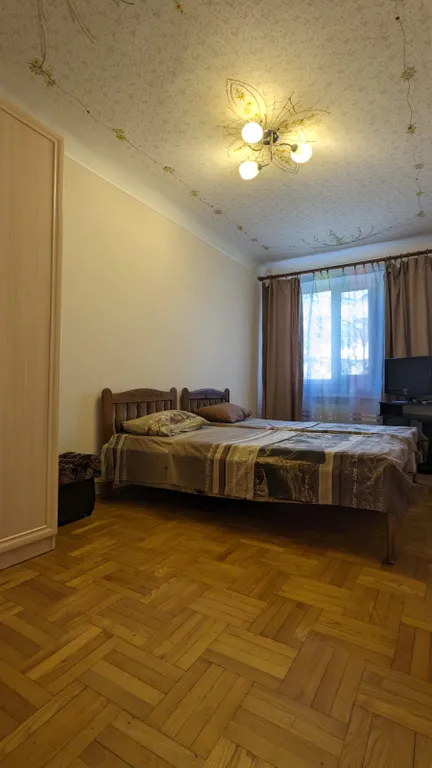 Трёхкомнатная квартира с двумя раздельными спальнями и залом