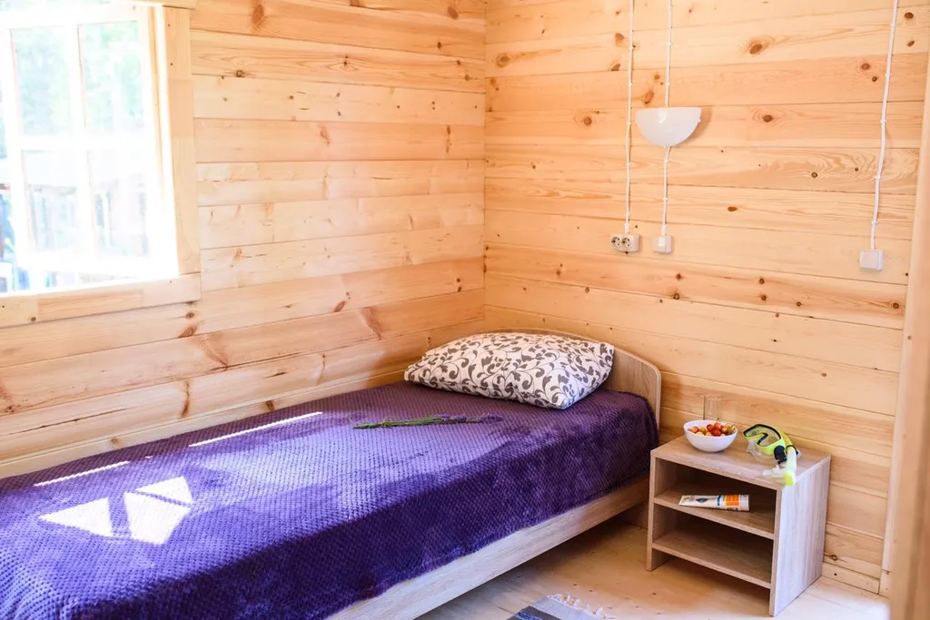 Коттедж рядом с бассейном на 4-8 человек