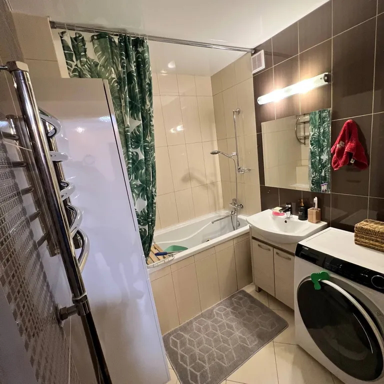 Прекрасная квартира, центр, парковка