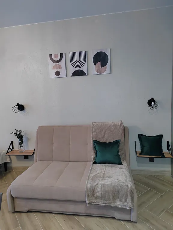 Студия с современным ремонтом