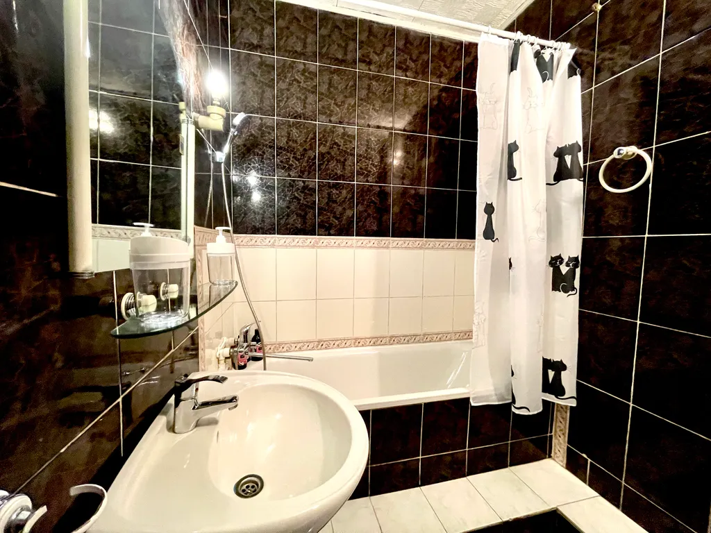 Квартира напротив Кристалл городской парк