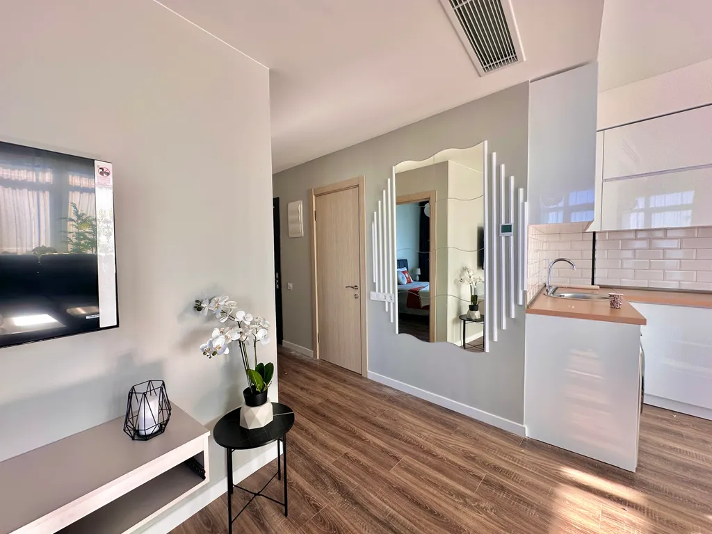 2-х комнатный апарт, бассейн + парковка, жк white sails