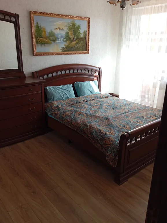 Просторная двухкомнатная квартира в центре Как дома