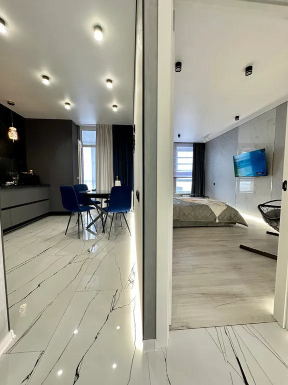 Апартаменты рядом со сквером