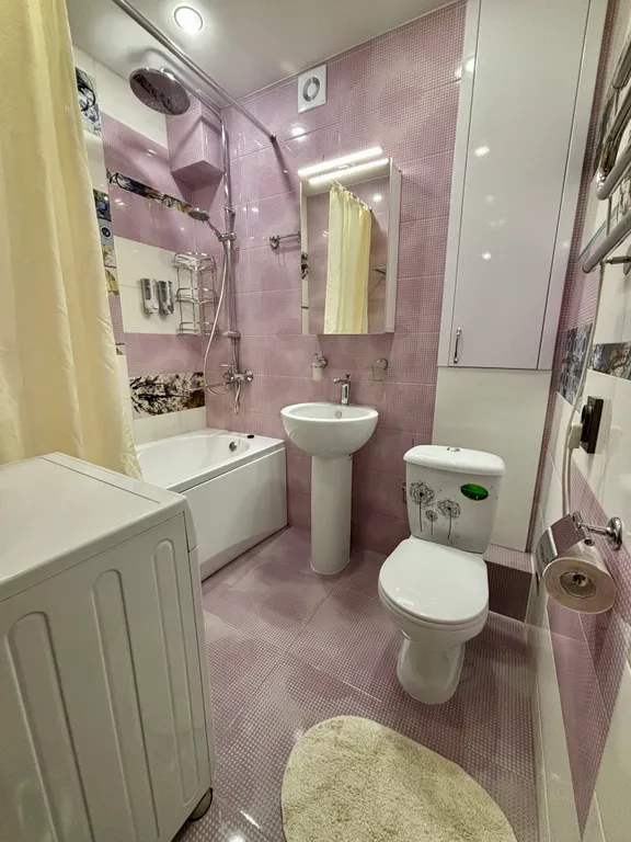 Квартира Квартира Яркое местечко в центре города — Великий Новгород