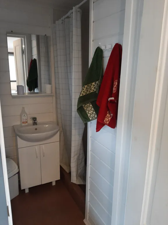 Коттедж Уютный гостевой домик в пригороде Петрозаводска — Чална