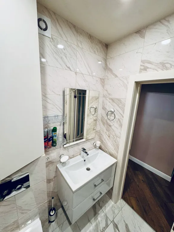 Новая квартира со свежим дизайнерским ремонтом