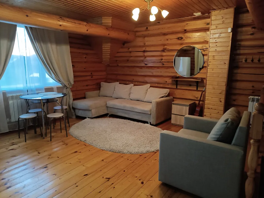 Уютный дом с видом на реку