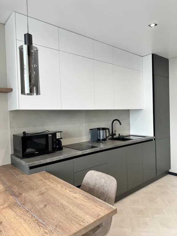 Современная квартира с видом на море в центре города