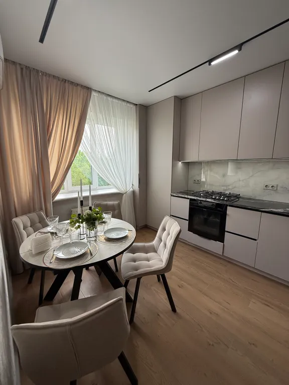 Квартира у реки