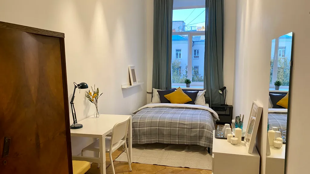 Квартира Комната с высокими потолками в центре — аренда посуточно в Москва