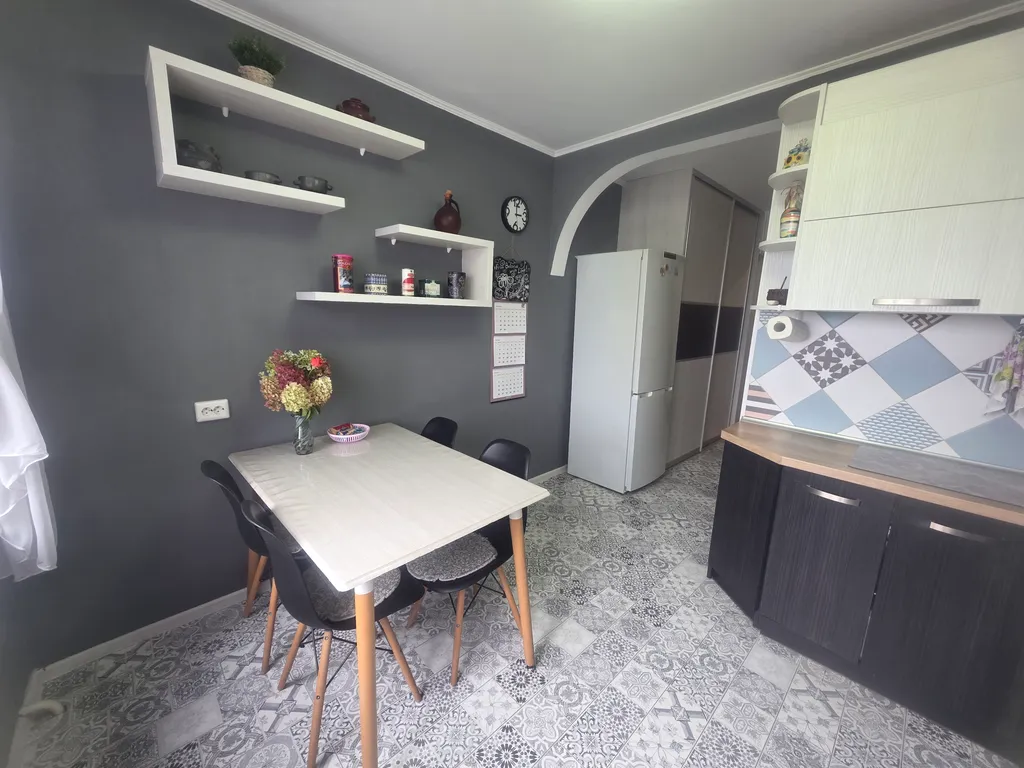 Светлая 3-комнатная квартира на гребном канале