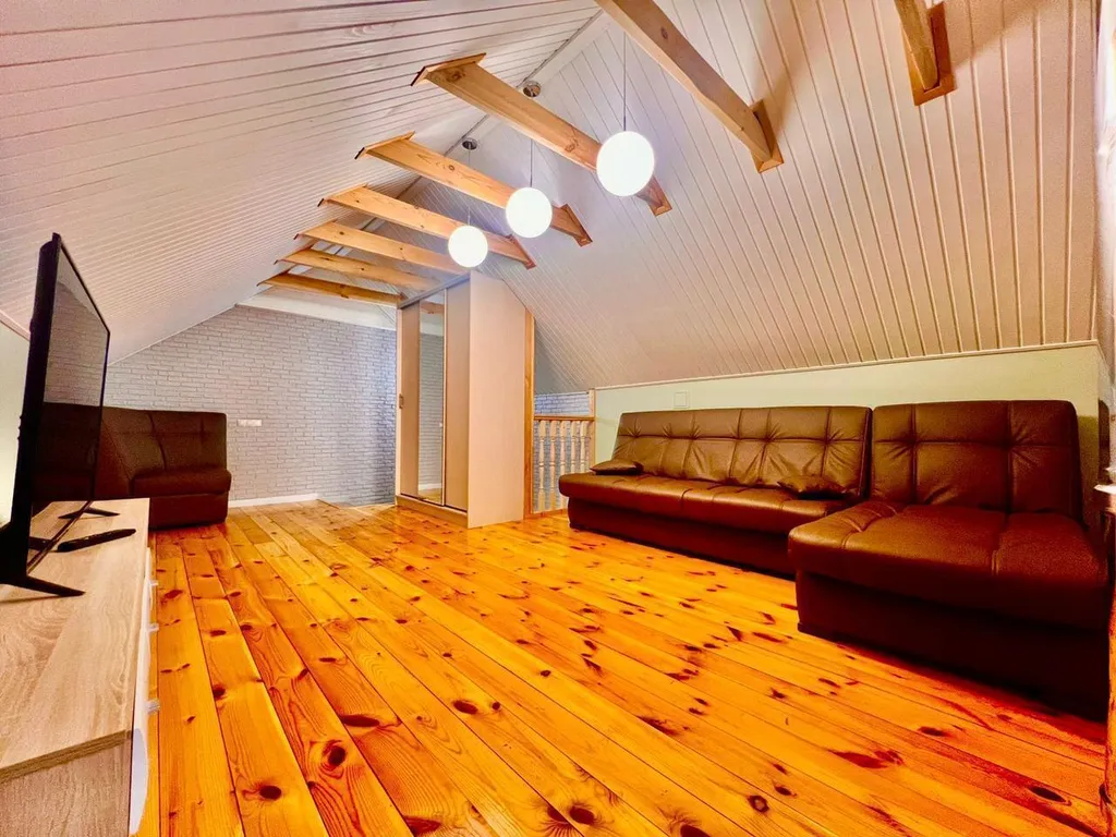 Уютный, современный двухэтажный дом