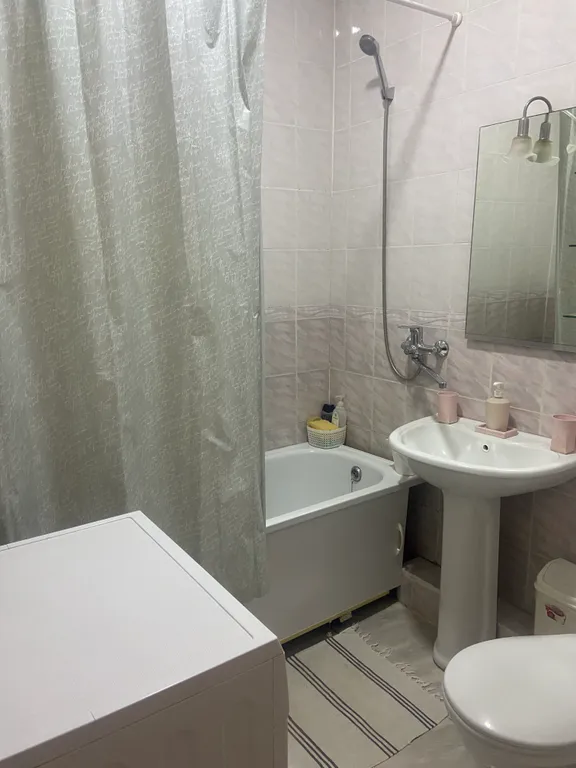 Чистая уютная трёхкомнатная квартира в самом центре города