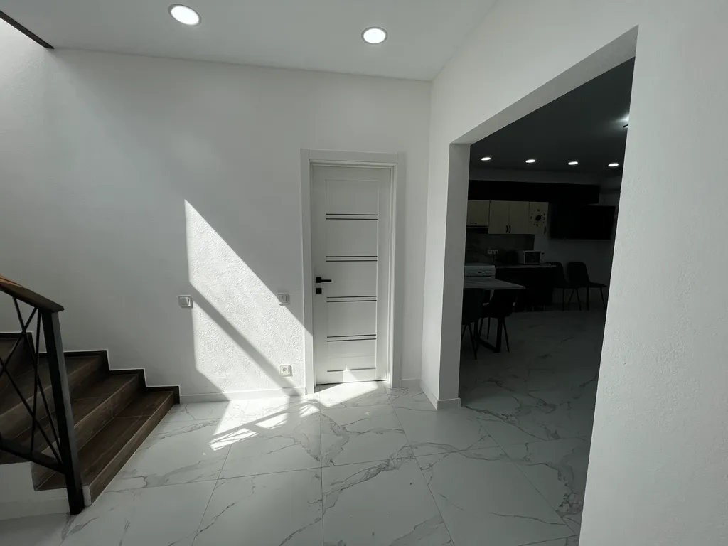 Уютный новый дом недалеко от моря