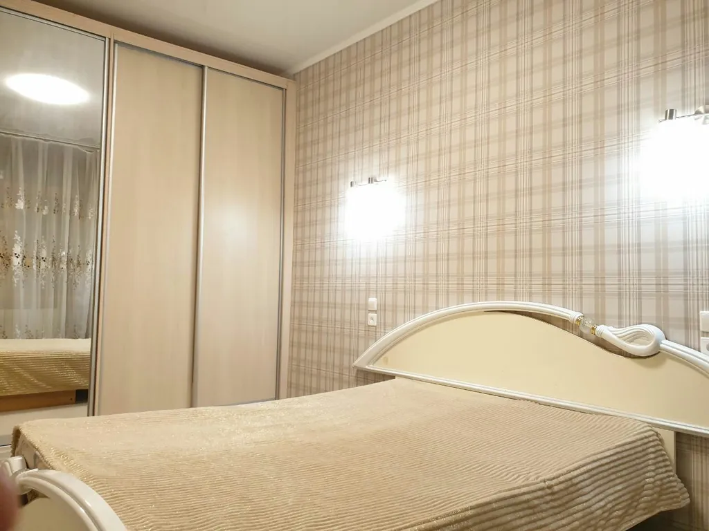 Большая двухкомнатная квартира в центре города с удобной транспортной доступностью