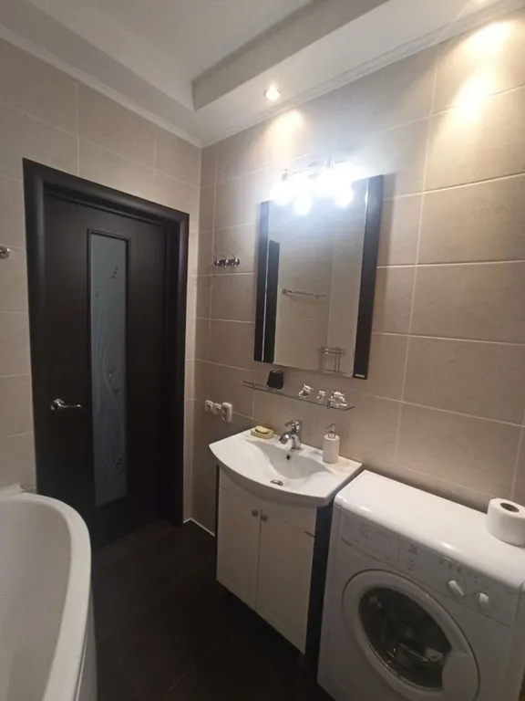 Уютнaя светлая квартира в Рудничнoм рaйонe