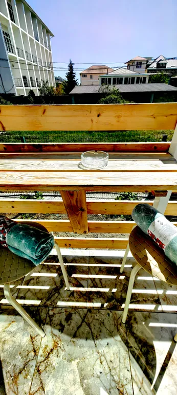 Квартира Квартира 2комн. Апарт автоном. Отоплен, кухня, стирка, балконы, изолированные спальни — Судак