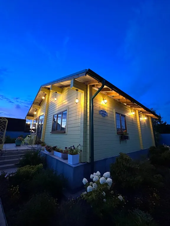 Уютный дом у моря