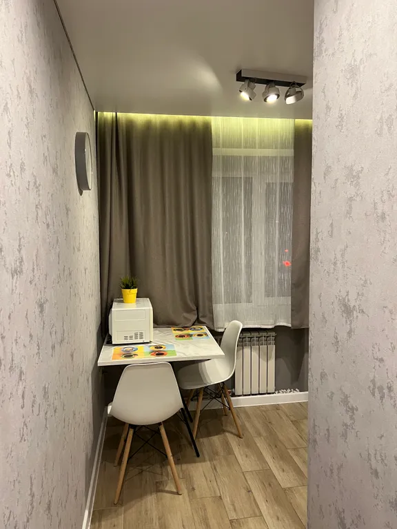 Квартира в стиле лофт в центре с качелью