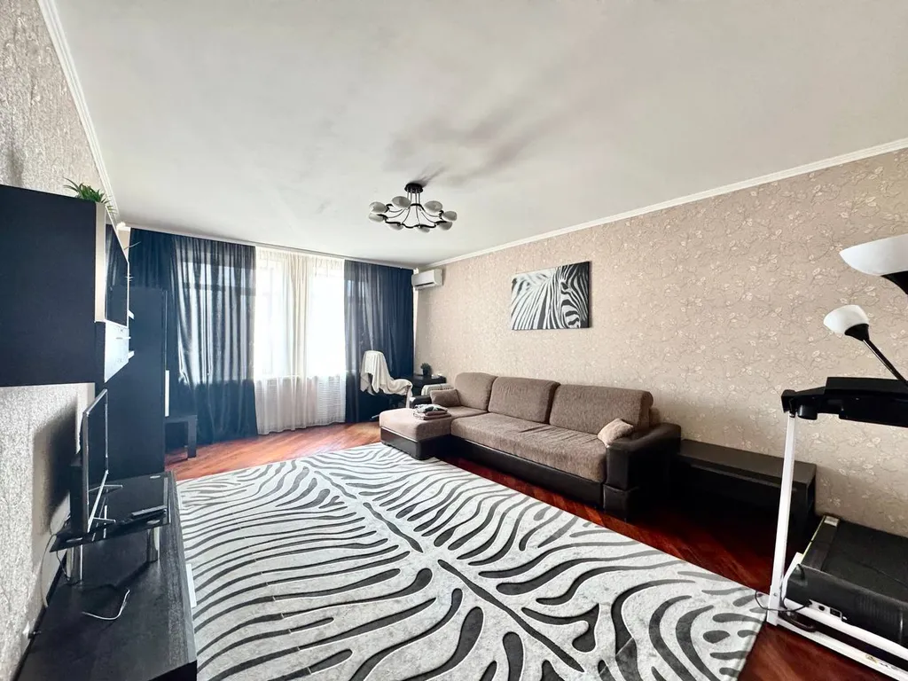 Полноценная 3-комнатная квартира в центре города