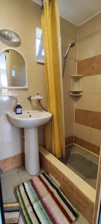 Коттедж Белый с двумя спальнями