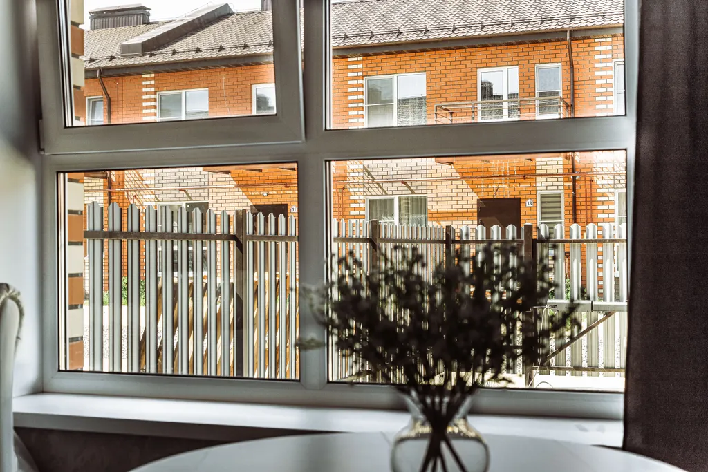 Квартира с придомовой территорией