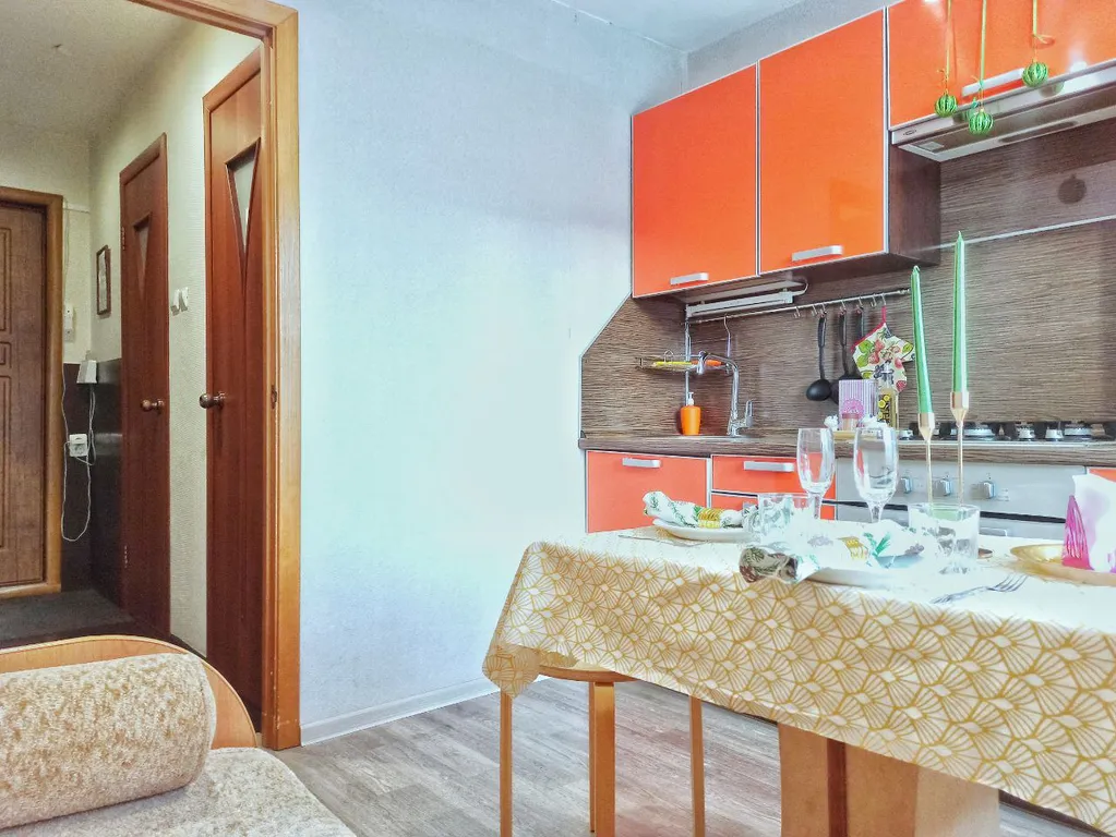 1-к квартира до 6 гостей около рынка Новый