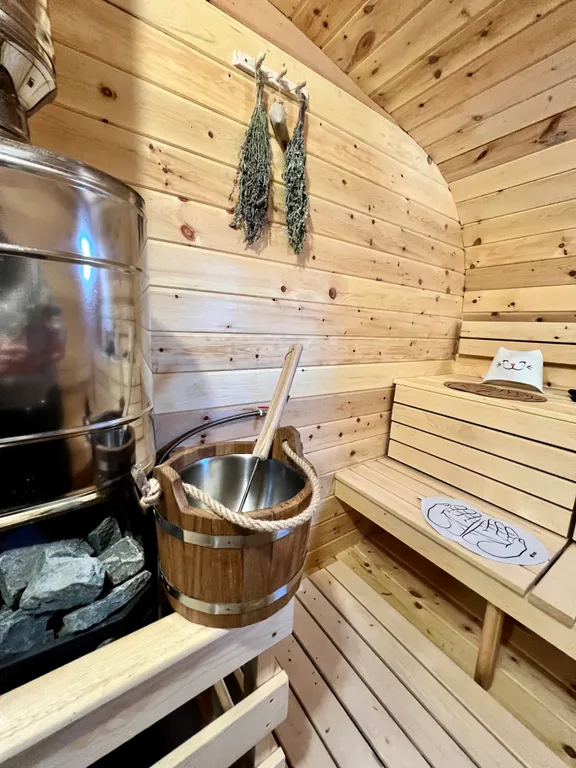 Глэмпинг у реки